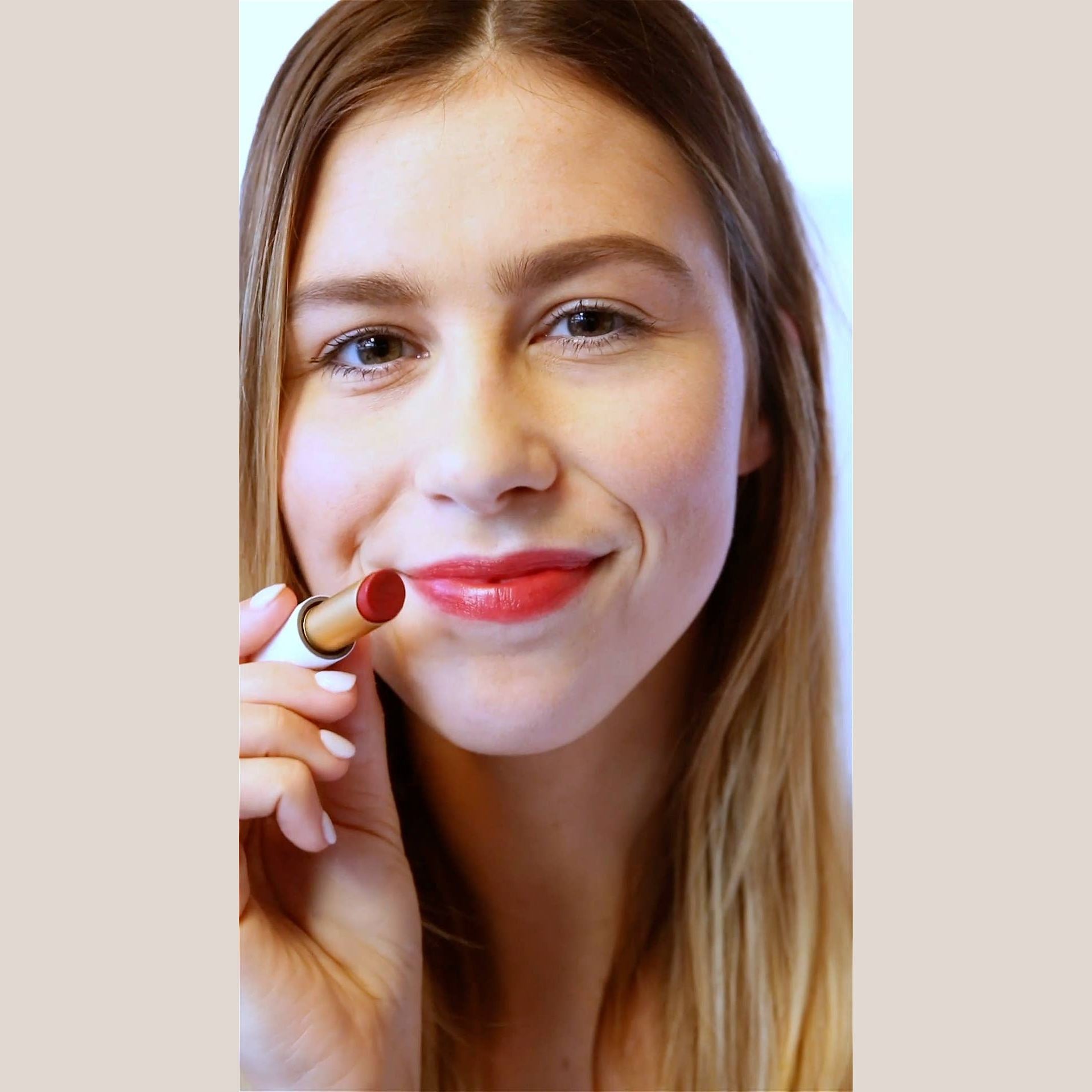 Lip Nourish™ Sheer Lipstick - Cranberry Citrus