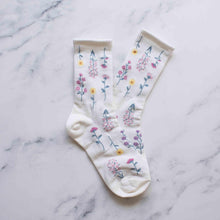 Load image into Gallery viewer, Women's Botanical Garden Casual Socks
