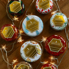 Load image into Gallery viewer, Mistletoe &amp; Holly Candle - 9 oz
