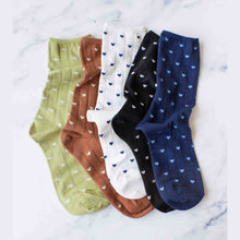 Load image into Gallery viewer, Women's Heart Crew Socks
