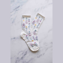 Load image into Gallery viewer, Women's Botanical Garden Casual Socks
