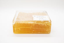 Load image into Gallery viewer, Sag Harbor Honey 10 Ounce Raw Honeycomb
